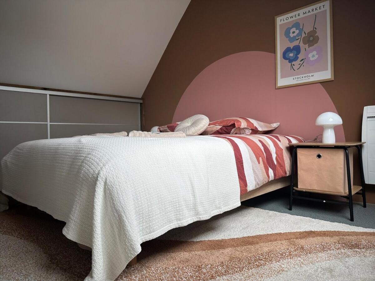 Maison Seventies Climatisee, Parking Prive Chablis Luaran gambar